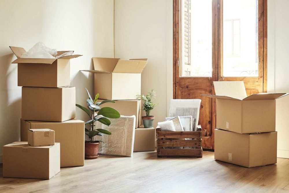 Efficient Packing Strategies for a Smooth Moving Experience