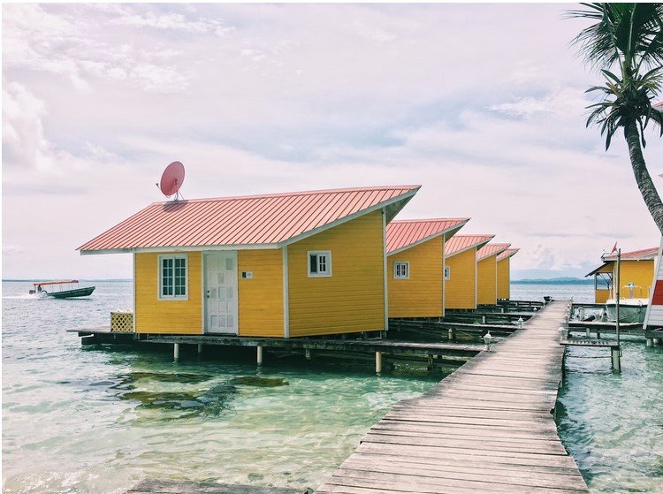 How Floating Docks are Redefining Leisure and Commerce on Waterfronts