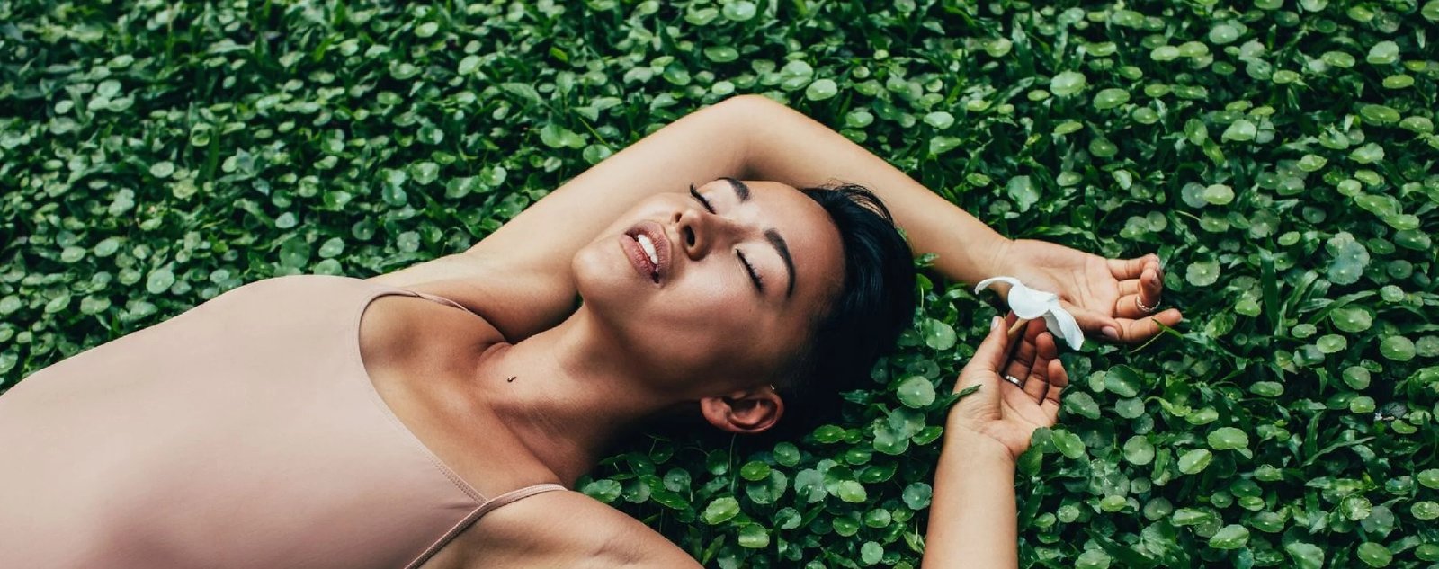 Grounding and Detoxification: Boost Your Health Naturally with Simple Practices